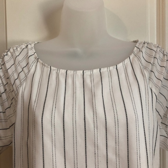 *HP* NWT Banana Republic Factory Ruched Sleeve Top - Picture 5 of 8